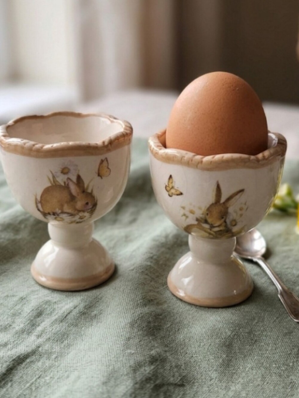 Vintage Susan Winget Bunny & Daisy Ceramic Egg Cups Set of 2
